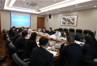 貴州省地方金融監(jiān)督管理局黨組成員、副局長郭盛一行到貴州陽光產權、貴州環(huán)交所調研座談并宣講貴州省第十三次黨代會精神