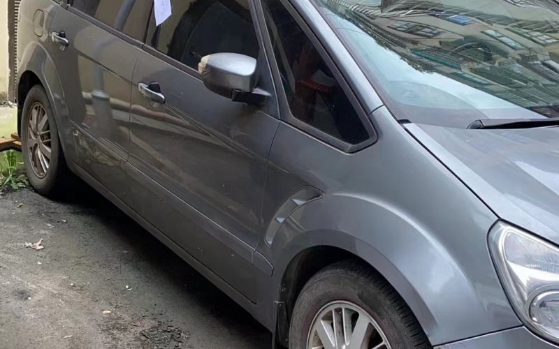 首鋼貴陽特殊鋼有限責任公司工會持有的福特商務(wù)車轉(zhuǎn)讓(七次掛牌)