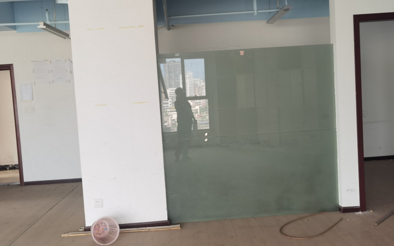 雄駿國(guó)際1單元三項(xiàng)資產(chǎn)轉(zhuǎn)讓?zhuān)ǔ钟蟹剑嘿F州省機(jī)關(guān)事務(wù)管理局國(guó)有資產(chǎn)管理服務(wù)中心）