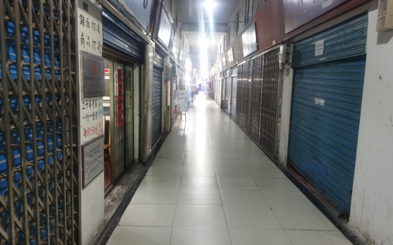 環(huán)城東路萬東商貿(mào)城丙一排04號(hào)、05號(hào)門面轉(zhuǎn)讓（持有方：貴州省機(jī)關(guān)事務(wù)管理局國有資產(chǎn)管理服務(wù)中心）