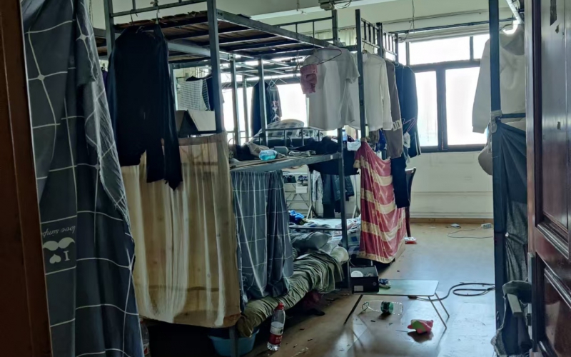 貴州省機(jī)關(guān)事務(wù)管理局國有資產(chǎn)管理服務(wù)中心貴陽市南明區(qū)花溪大道北段128號靈達(dá)新苑B棟3層1-3號、4層1號房屋資產(chǎn)招租